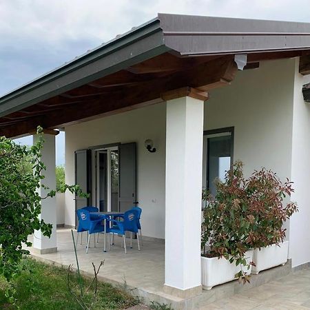 Casa Vacanze Al Capriano Appartamento Lampone Cantello Exterior foto