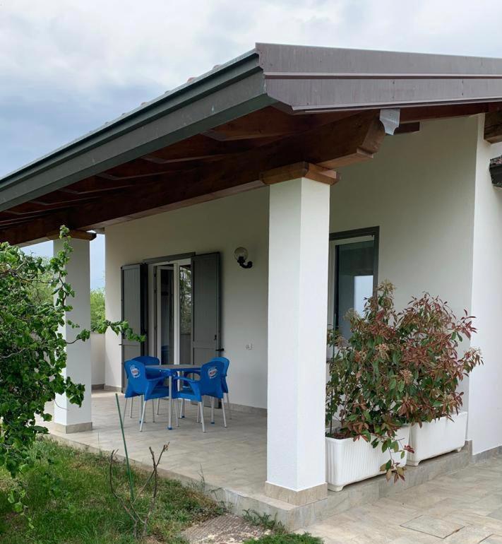 Casa Vacanze Al Capriano Appartamento Lampone Cantello Exterior foto